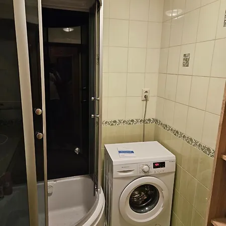 Wolf Luxusne Priestranne S Vyhladom Na Hory S Bezplatnym Parkovanim Velkou Smart Tv Rychlym Optickym Internetom Priamo V Pb Ticha Lokalita Vsetko Na Blizku Vhodne Pre Rodinu Skupinu Pracovne Cesty Aj Turistiku Plne Vybavena Kuchyn Apartament Považská Bystrica