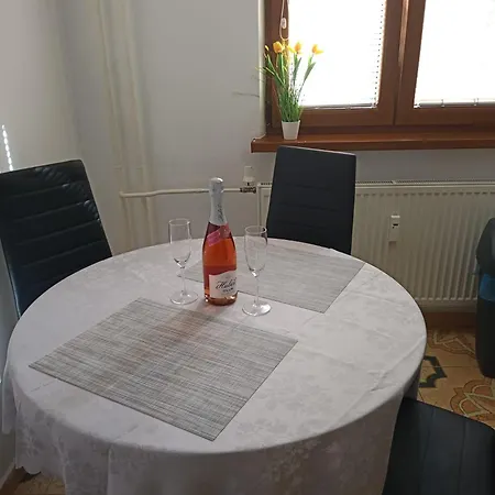 Wolf Luxusne Z Vyhladom V Povazskej Bystrici Ticha Lokalita Bezproblemove Parkovanie Vsetko Na Blizku Vhodne Pre Pracovne Cesty Aj Turistiku Plne Vybavena Kuchyna Povazska Bystrica