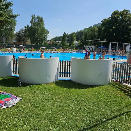 Wolf Luxusne Z Vyhladom V Povazskej Bystrici Ticha Lokalita Bezproblemove Parkovanie Vsetko Na Blizku Vhodne Pre Pracovne Cesty Aj Turistiku Plne Vybavena Kuchyna